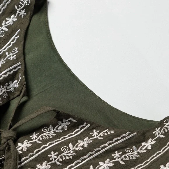 Green Embroidered Split Neck Pleated Loose Blouse Bohemian Top - Picture 10 of 15